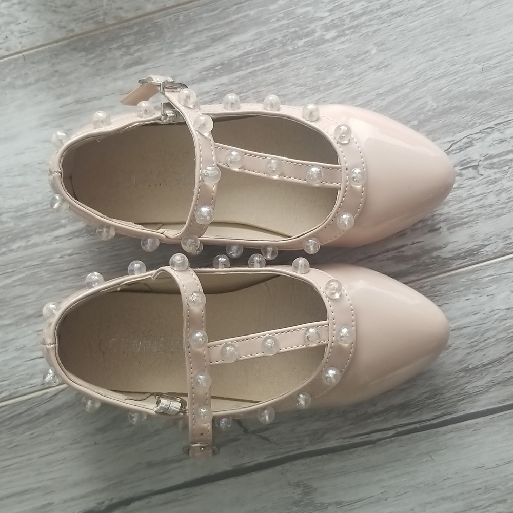 Girl dress shoes